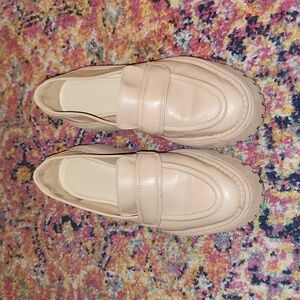 Arezzo Catarina Mocassim Couro tratarado nude size 37 Bra / 39 Eur